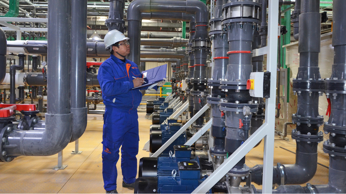 工業廢水處理設備中硫酸磁力泵的優勢